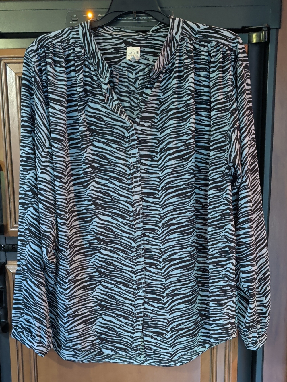 La Vie En Rose Blue Zebra-Print Long-Sleeve Blouse